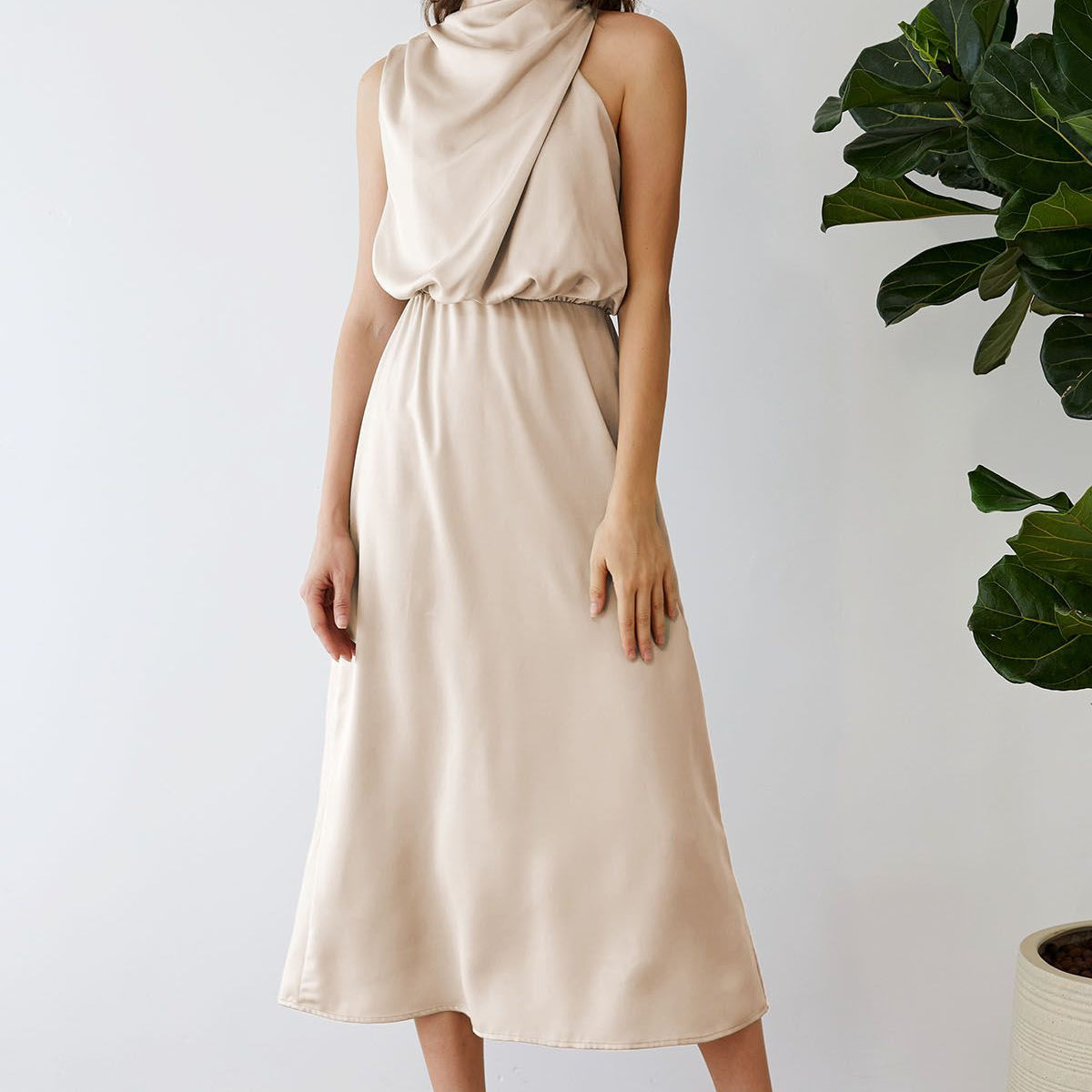 Apricot Asimetrik Midi Elbise