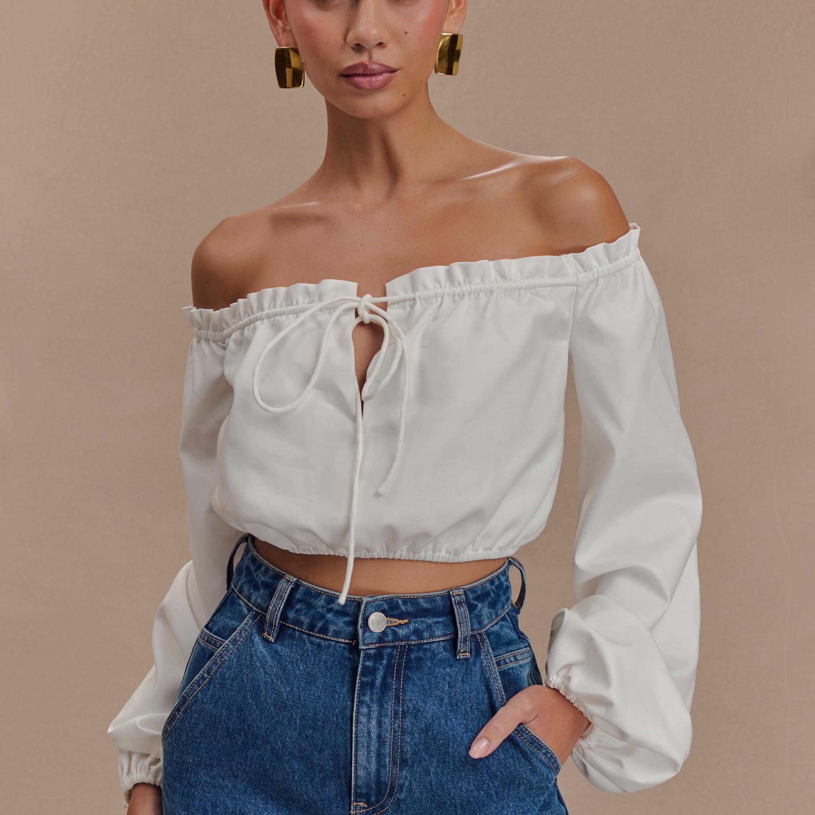 Salome Kayık Yaka Crop Bluz