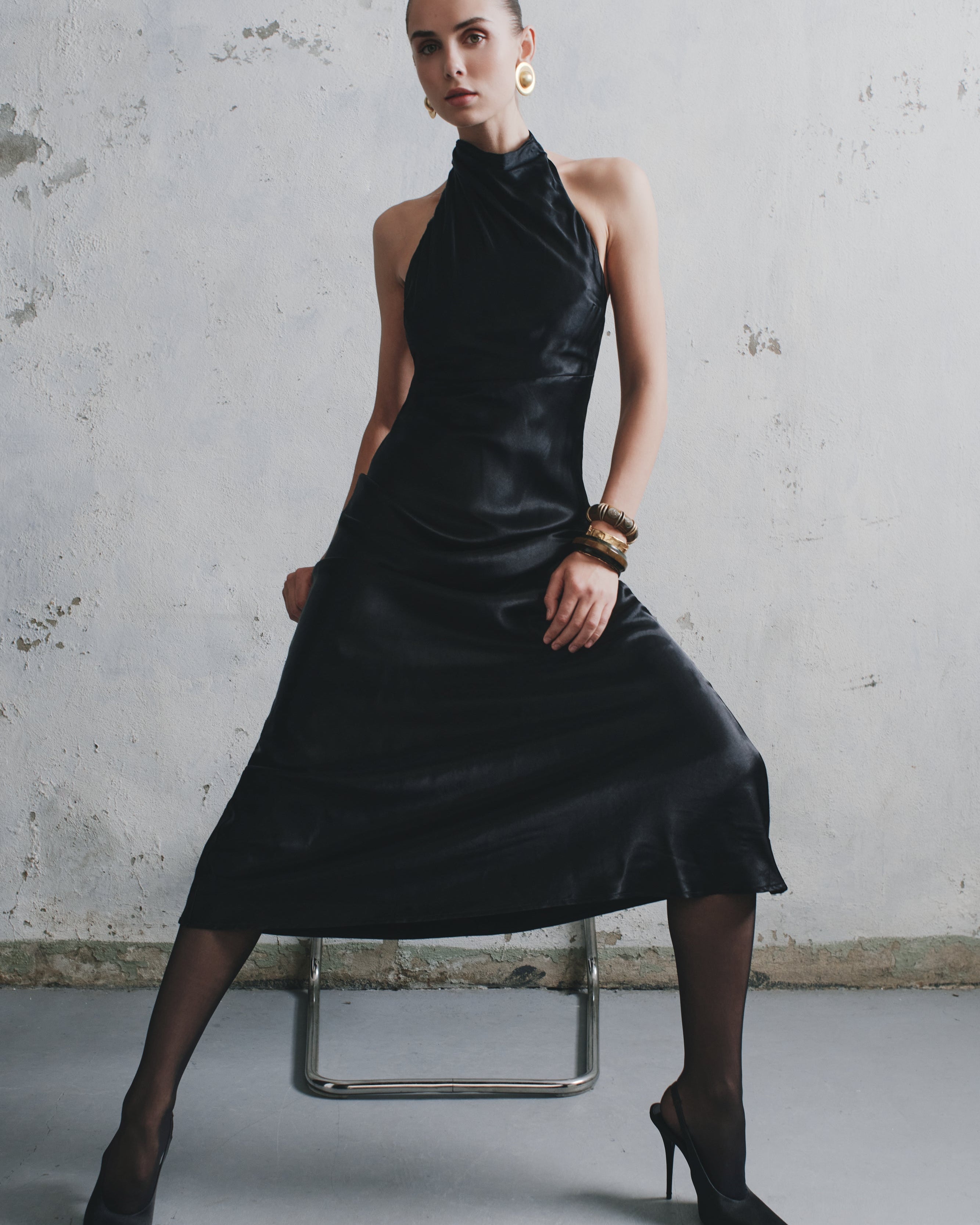 ROF Esther Yanardöner Saten Cowl Maxi Elbise - Siyah