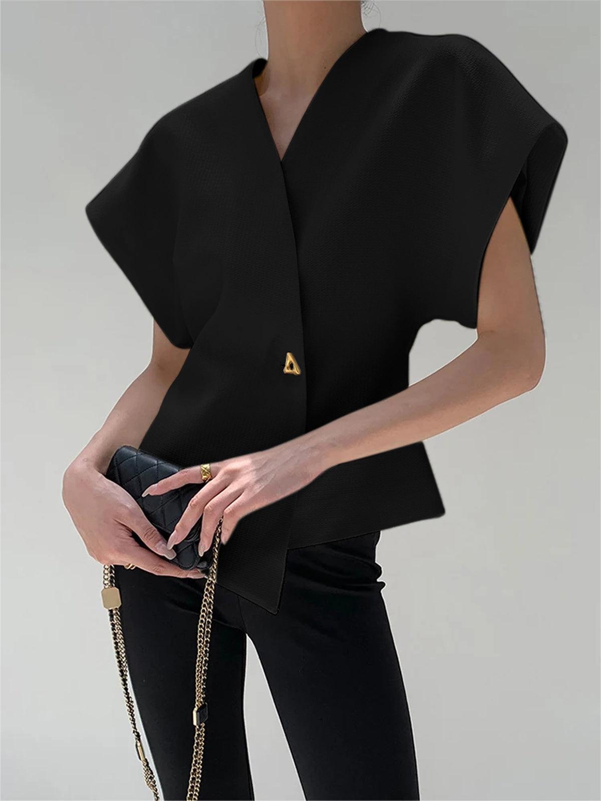 Minimal Altın Detaylı Kolsuz Bluz