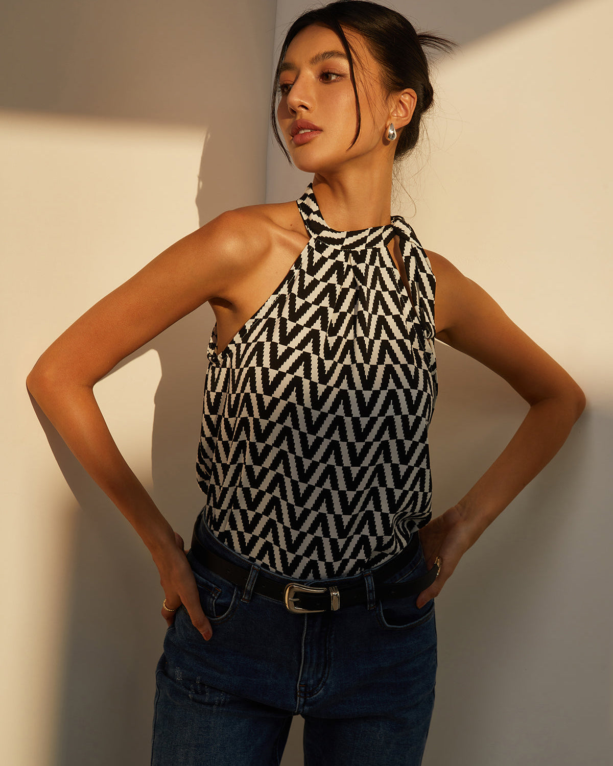 Zigzag Halter Yaka Bluz
