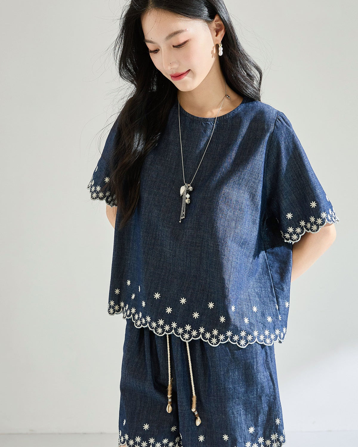 Rivelle Nakış Detaylı Denim Şort Takımı