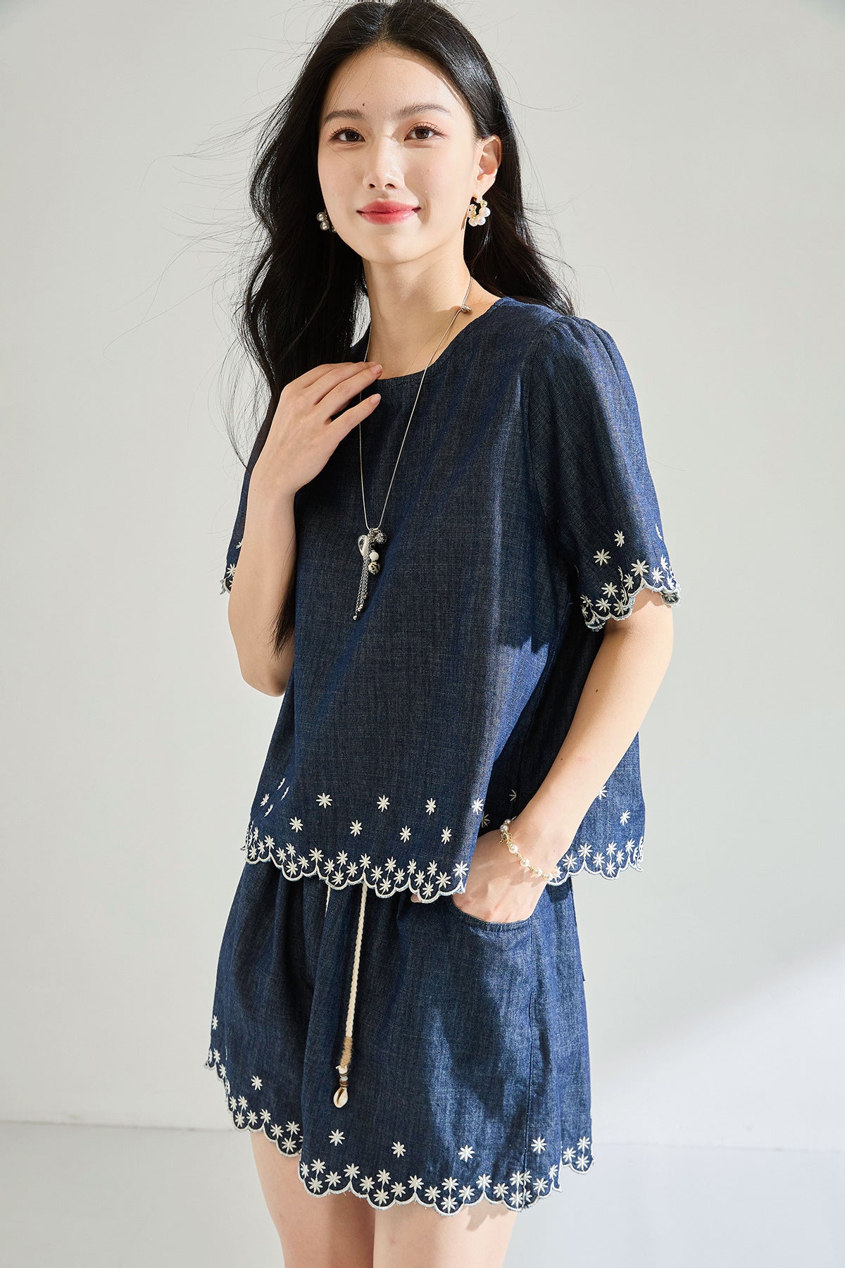 Rivelle Nakış Detaylı Denim Şort Takımı