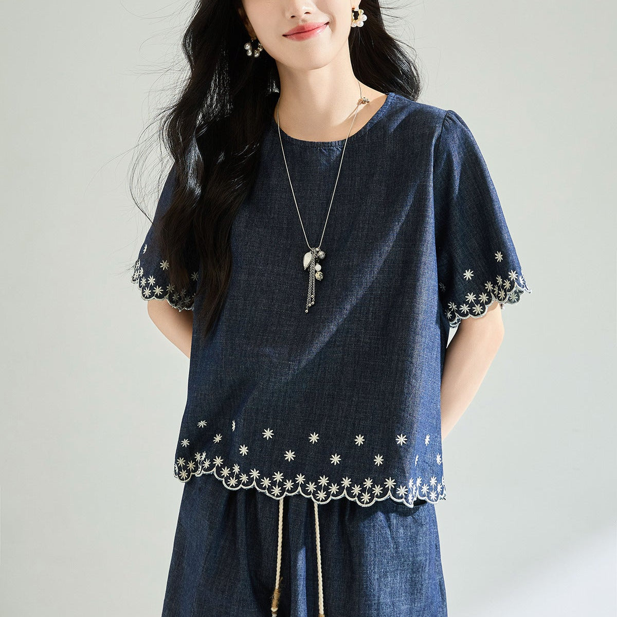 Rivelle Nakış Detaylı Denim Şort Takımı
