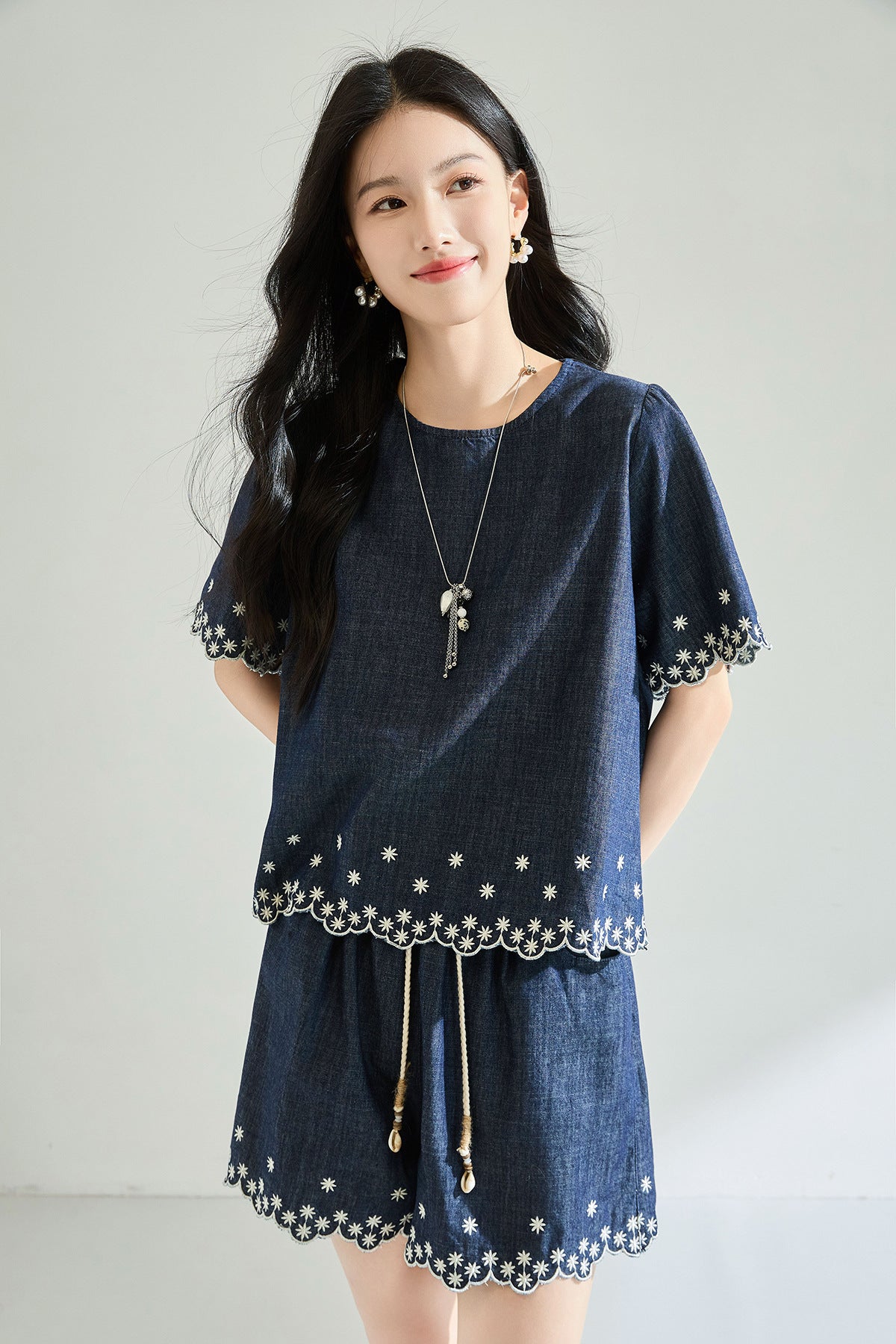 Rivelle Nakış Detaylı Denim Şort Takımı