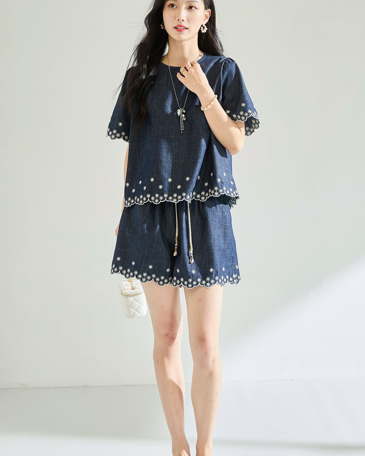 Rivelle Nakış Detaylı Denim Şort Takımı
