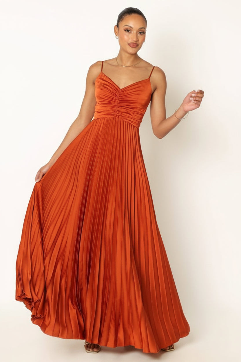 Estelle Piliseli Maxi Elbise