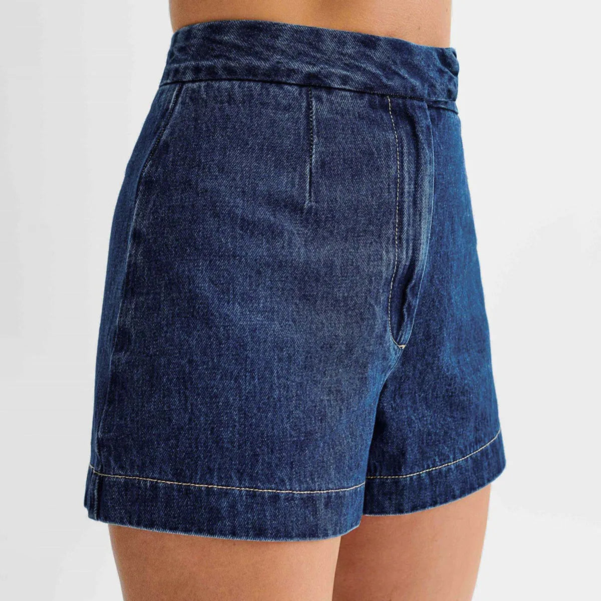 Yazlık Denim Yelek ve Şort Takımı
